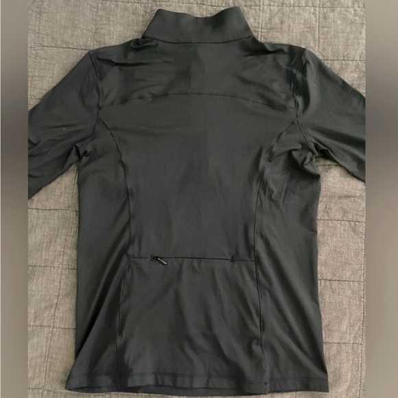 Fabletics quarter zip⚫️ - Picture 2 of 3